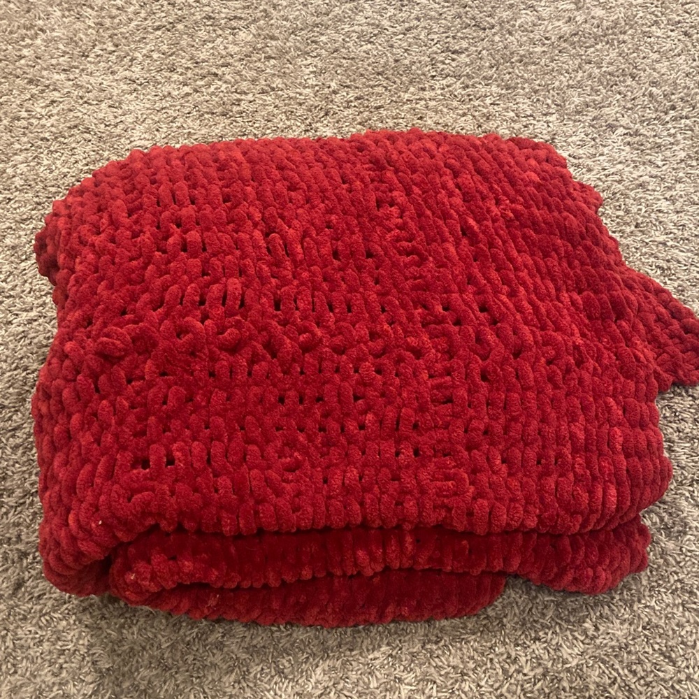 NWT Pretty Barn Chenille Windowpane Throw Red
